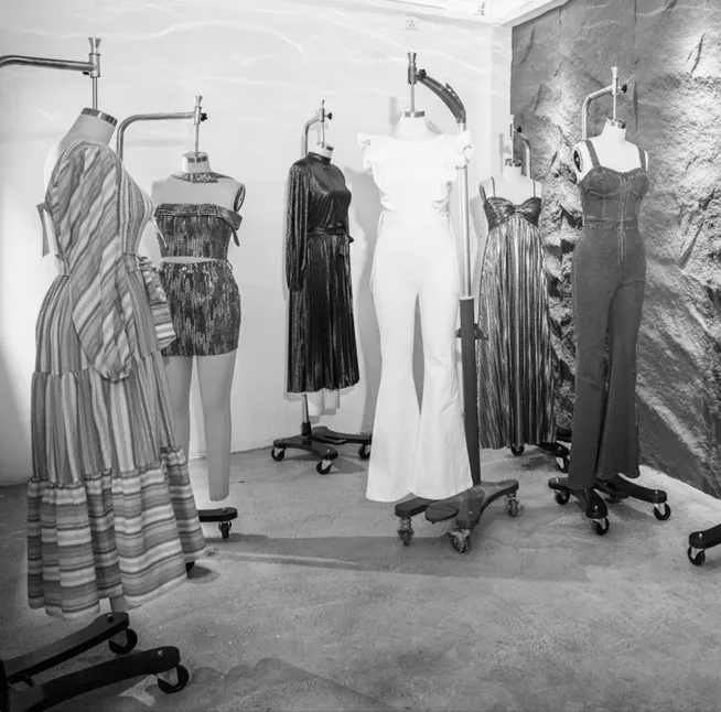 Dongguan Chongqian Clothing Co., Ltd. 